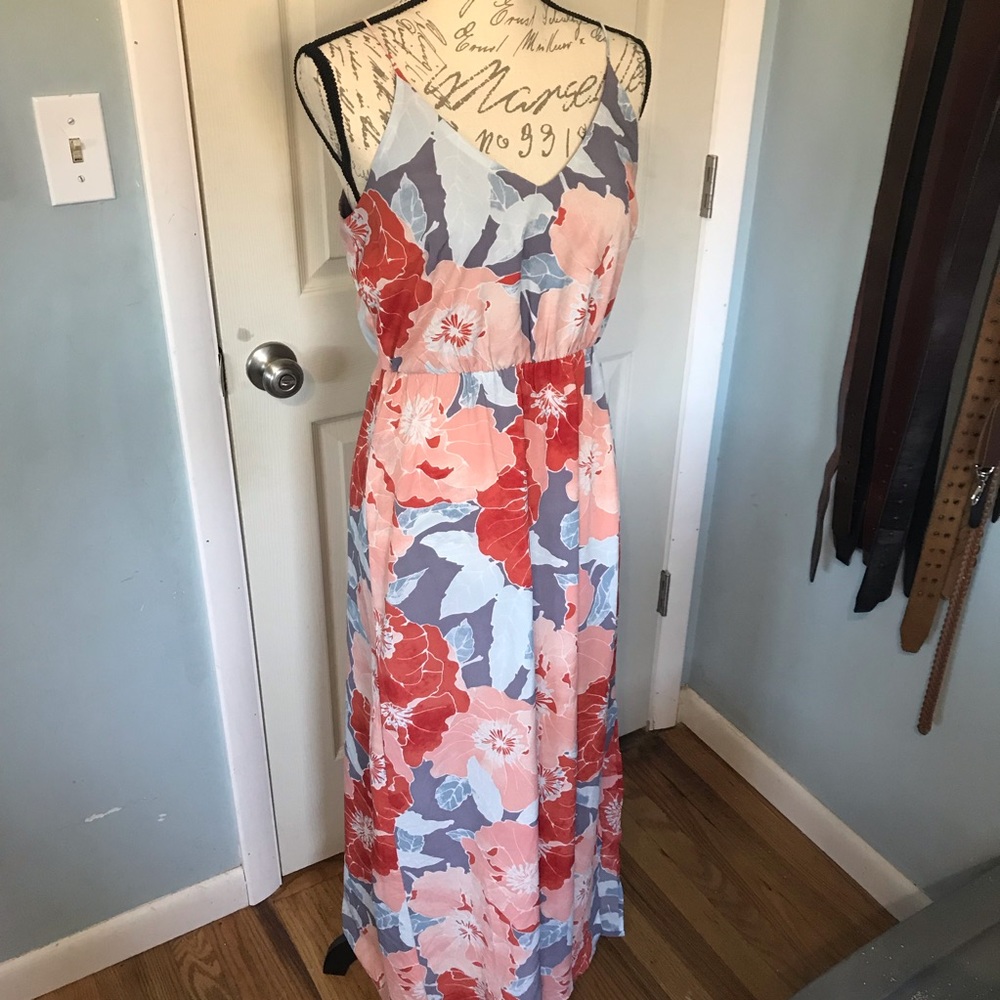 Ann Taylor LOFT floral print maxi dress